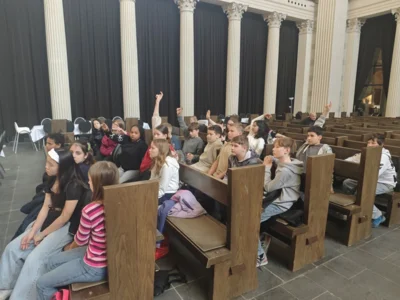 Foto des Albums: 3-Religionen-Tour der 6. Klassen