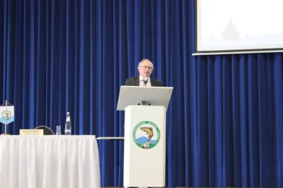 Staatssekret&auml;r, Herr Gert Zender bei seinen Ausf&uuml;hrungen  (Bild vergr&ouml;&szlig;ern)