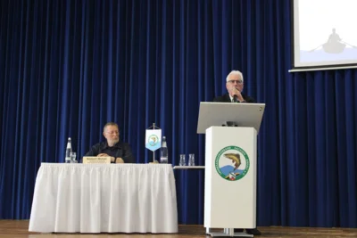 Versammlungsleiter Norbert Wetzel (l.) und Pr&auml;sident Uwe B&uuml;lau (r.)  (Bild vergr&ouml;&szlig;ern)
