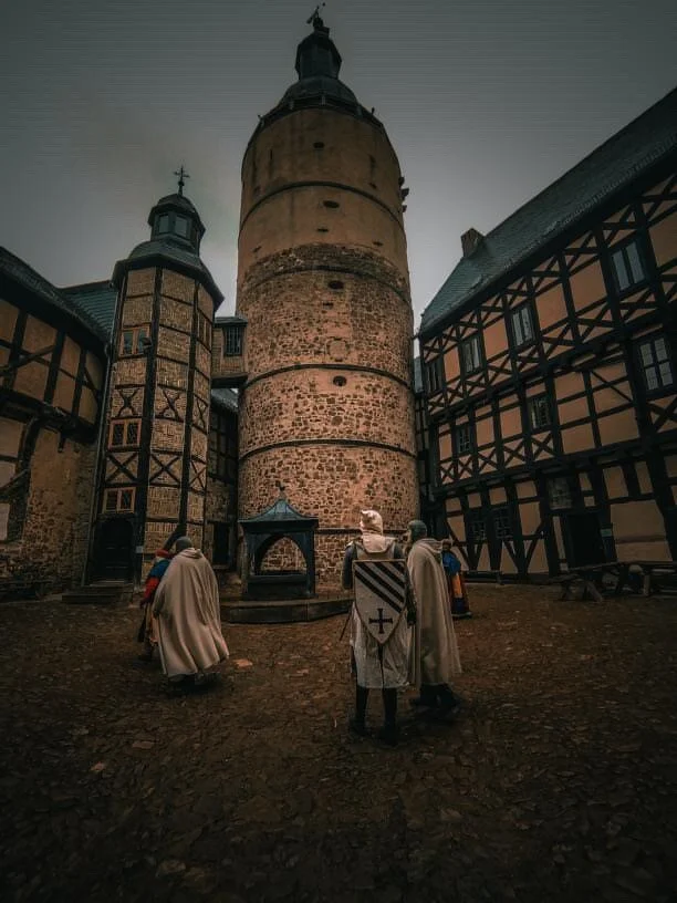 Bild: Innenhof mit Blick auf Ritter ©m_und_m_85