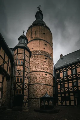 Burgturm &copy;m_und_m_85  (Bild vergr&ouml;&szlig;ern)