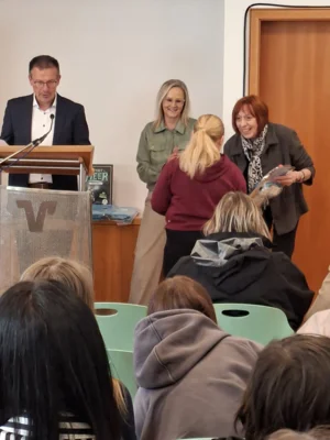 Foto des Albums: Gewinn beim Raiffeisen-Malwettbewerb