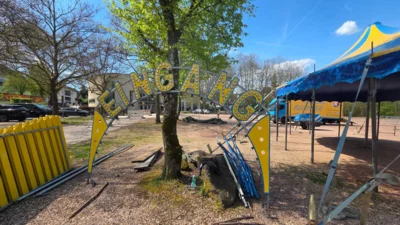 Foto des Albums: Aufbau Zirkuszelt
