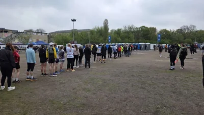 Alle m&uuml;ssen mal vor dem Start 