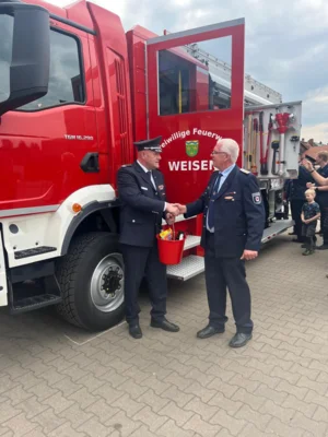 Foto des Albums: Fahrzeugübergabe Weisen