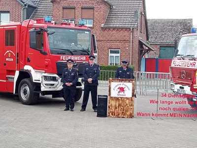 Foto des Albums: Fahrzeugübergabe Weisen