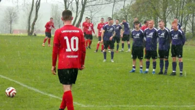 Foto des Albums: Bilder vom 2:3 auf unser SW gegen die TSG Lawalde