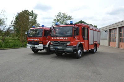 27.05.2014 - Das LF16/12 mit seinem Nachfolger, dem HLF20  (Bild vergr&ouml;&szlig;ern)