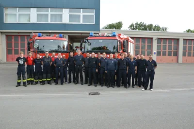 27.05.2014 - &Uuml;bernahme des LF16/12 durch die Einsatzabteilung Burgberg  (Bild vergr&ouml;&szlig;ern)