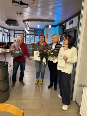 JHV 21.04.2026 _ Ehrungen f. v.li. Klaus Pranger 55 Jahre; Doris Schade 30 Jahre; Susanne Lieberum 40 Jahre; Daniela Rose 45 Jahre  (Bild vergr&ouml;&szlig;ern)