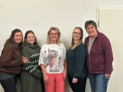 JHV 21.04.2026_Aktuelles Vorstands-Team des TGV &ndash; v.li. &ndash; Nicole Plattner (Schriftf&uuml;hrerin); Helen Winter (2. Vors.); Heike Wolfgram (Mitgliederverwaltung); Rebea Tonn (1. Vors.); Irene Plattner (Kassenwartin)  (Bild vergr&ouml;&szlig;ern)