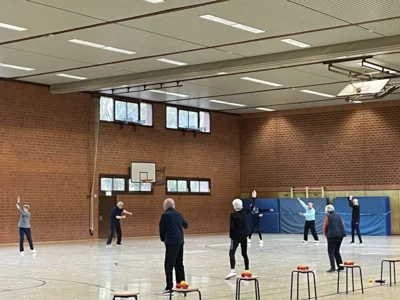 Aktivit&auml;ten w&auml;hrend einer Trainingsstunde  (Bild vergr&ouml;&szlig;ern)