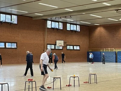 Aktivit&auml;ten w&auml;hrend einer Trainingsstunde  (Bild vergr&ouml;&szlig;ern)