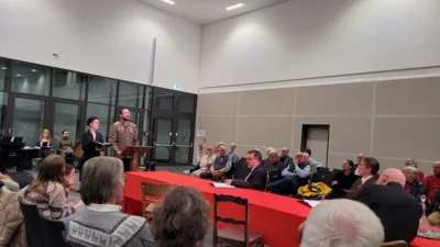 Foto des Albums: Bilder vom Theaterstück zu 