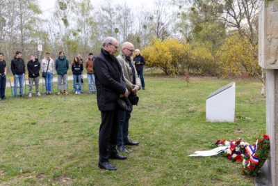 Foto des Albums: Gemeinsame Gedenkveranstaltung mit der Amicale Sachsenhausen im Geschichspark