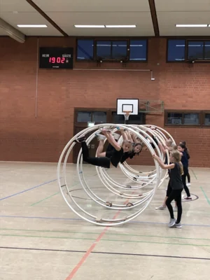 Rh&ouml;nrad-Vorf&uuml;hrung am Trainingstag  (Bild vergr&ouml;&szlig;ern)