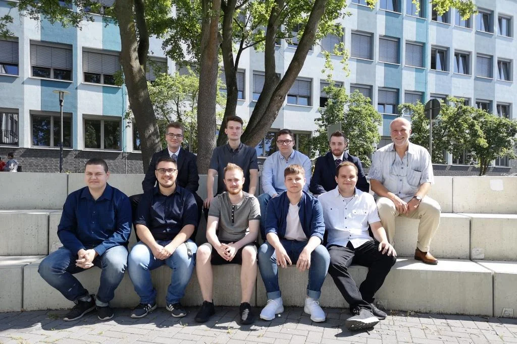Bild: Unsere Absolventen der Dreijährigen Berufsfachschule Informationstechnische Assistentinnen und Assistenten: