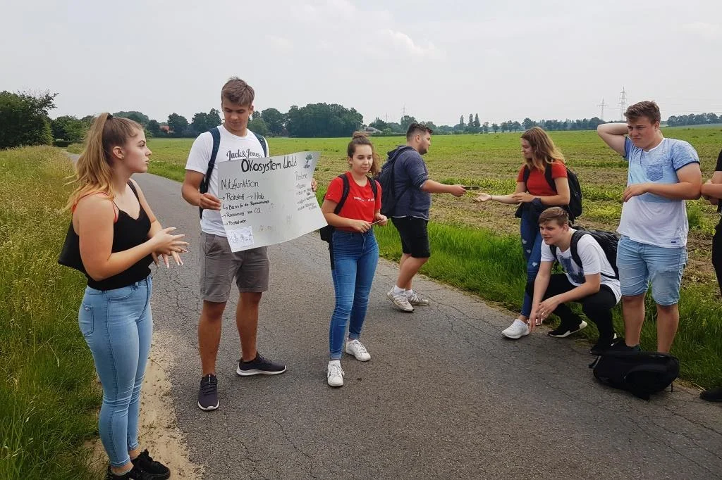 Bild: Genug Praxis, hier kommt die Theorie!