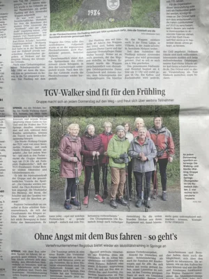 Walking-Gruppe auf Tour  (Bild vergr&ouml;&szlig;ern)