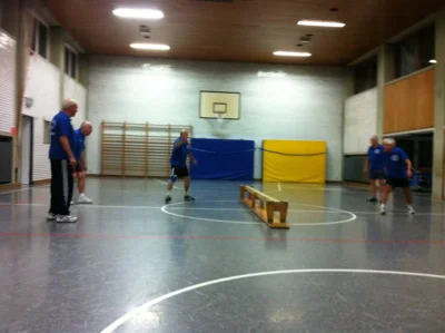 Prellballspiel nach der Trainingsstunde  (Bild vergr&ouml;&szlig;ern)