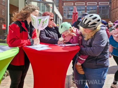 Foto des Albums: Frühlingserwachen Teil 1 - 127 Radlerinnen und Radler beim Anradeln in der Prignitz