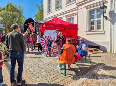 Foto des Albums: Frühlingserwachen Teil 2 - Fünf Spielmannszüge und ein Orchester sorgen für Stimmung