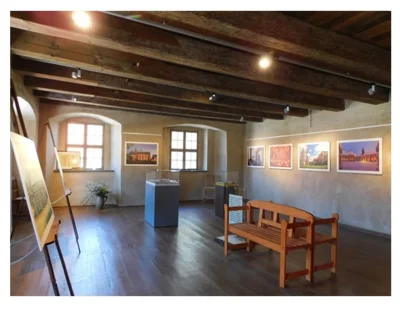 Ausstellungsbereich: Filiationslinie  (Bild vergr&ouml;&szlig;ern)