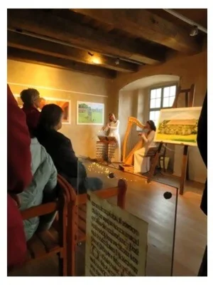 Ausstellungser&ouml;ffnung  (Bild vergr&ouml;&szlig;ern)