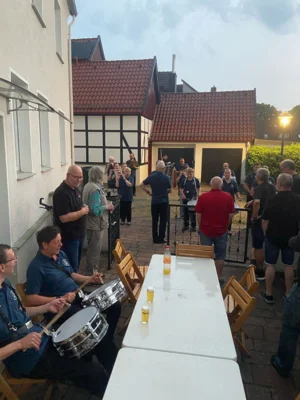 Foto des Albums: Rottversammlungen – Falkenrott, Immertreurott, Schlemperott, Nelkenrott und Pumpenrott