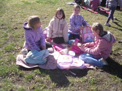 Picknickzeit!  (Bild vergr&ouml;&szlig;ern)