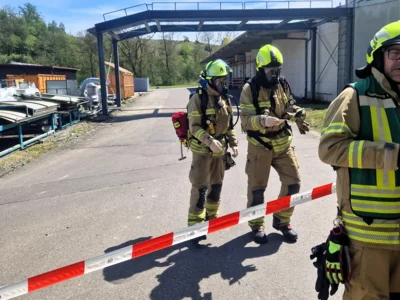 Angriffstrupp nach der Erkundung  (Bild vergr&ouml;&szlig;ern)