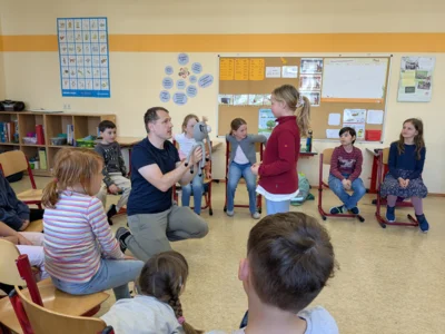 Foto des Albums: „Heldenpower“ - ein besonderes Schulprojekt, Teil 2