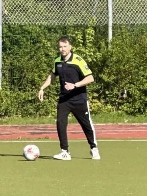 Foto des Albums: Fußball in der Highdecksiedlung (30.​04.​2026)