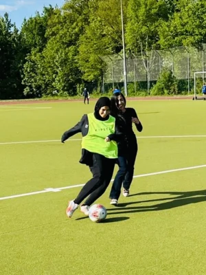 Foto des Albums: Fußball in der Highdecksiedlung (30.​04.​2026)