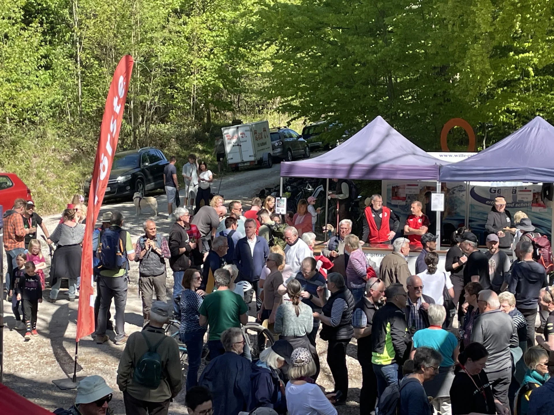 Bild: Beim Jagdhaus