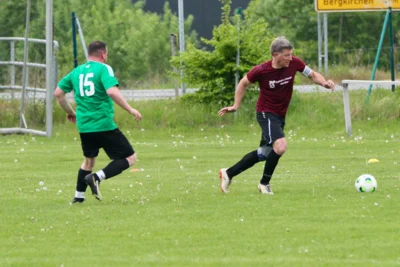 Foto des Albums: Ü40 - SG Lindhorst/Sachsenhagen/Lüdersfeld gewinnt 5:3 gegen TuS Minderheide
