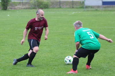 Foto des Albums: Ü40 - SG Lindhorst/Sachsenhagen/Lüdersfeld gewinnt 5:3 gegen TuS Minderheide