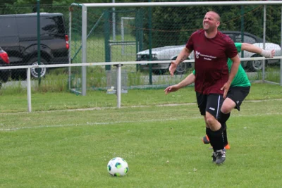 Foto des Albums: Ü40 - SG Lindhorst/Sachsenhagen/Lüdersfeld gewinnt 5:3 gegen TuS Minderheide