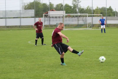 Foto des Albums: Ü40 - SG Lindhorst/Sachsenhagen/Lüdersfeld gewinnt 5:3 gegen TuS Minderheide