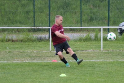 Foto des Albums: Ü40 - SG Lindhorst/Sachsenhagen/Lüdersfeld gewinnt 5:3 gegen TuS Minderheide