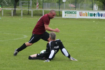 Foto des Albums: Ü40 - SG Lindhorst/Sachsenhagen/Lüdersfeld gewinnt 5:3 gegen TuS Minderheide