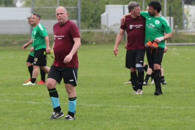 Foto des Albums: Ü40 - SG Lindhorst/Sachsenhagen/Lüdersfeld gewinnt 5:3 gegen TuS Minderheide