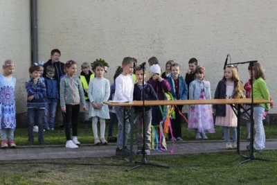 Foto des Albums: Traditionelles Maibaumsetzen