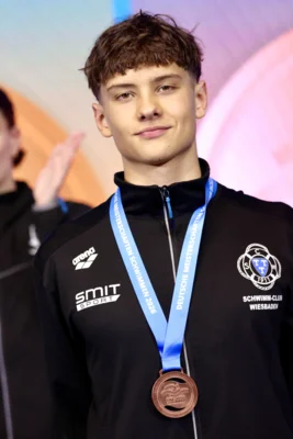 Vorschaubild: Jannes Schmidt (SC Wiesbaden) mit Bronze über 400m Lagen
