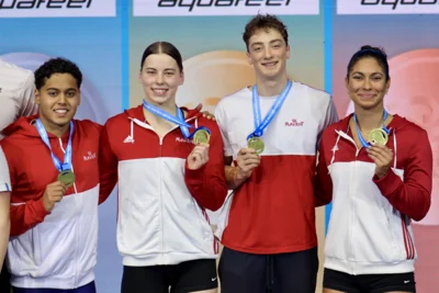 Vorschaubild: SG Frankfurt mit Gold über 4x100m Lagen mixed (Ankush Yalgi, Pia Helli Henning, Fritz Dietz, Anna Elendt v l n r )