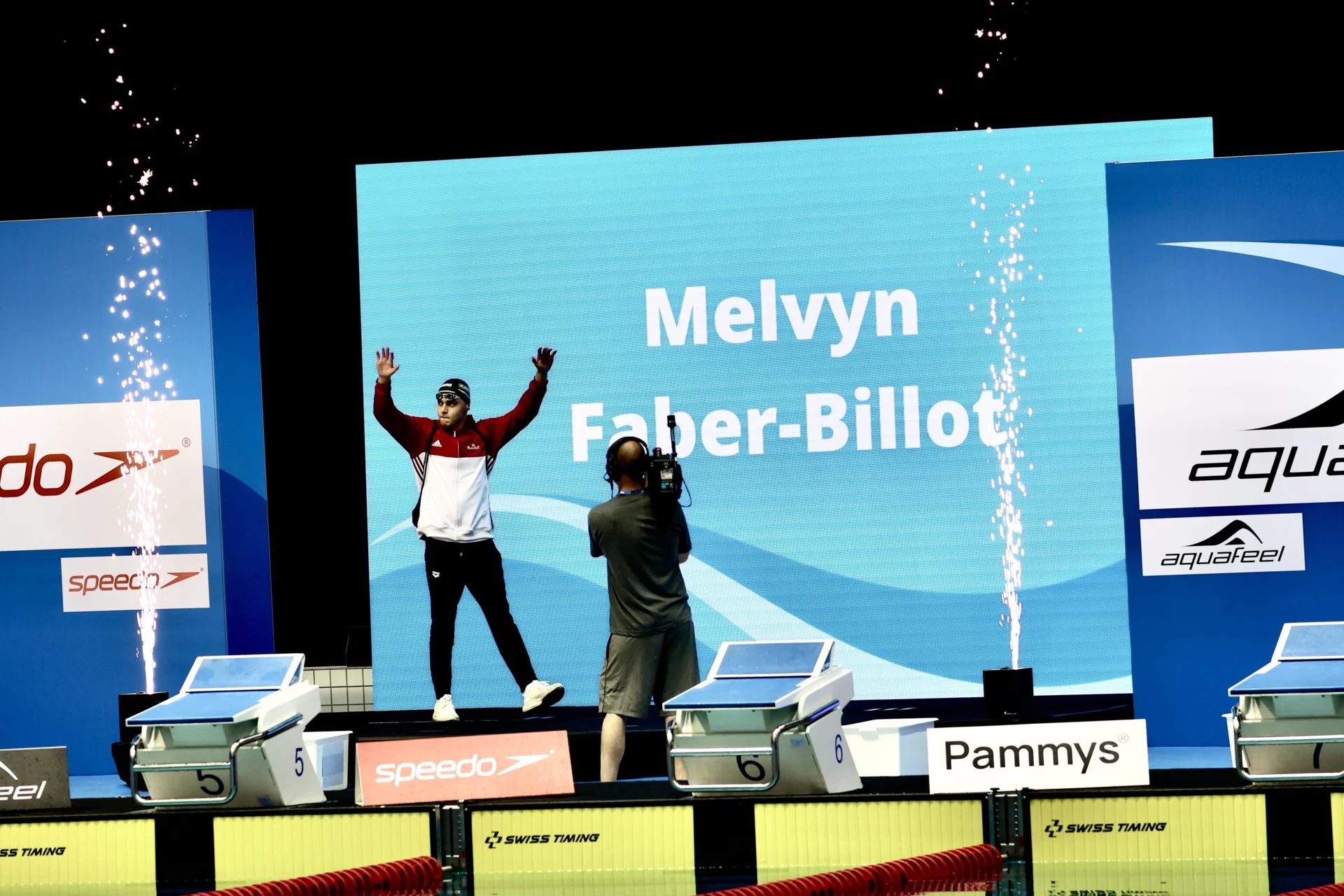 Bild: Melvyn Faber-Billot beim Einlauf ins Finale im Fokus der Kamera