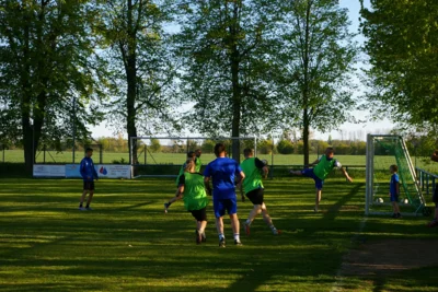 Foto des Albums: 🏆 Eierköppe triumphieren – Fußball statt Tanz in den Mai!