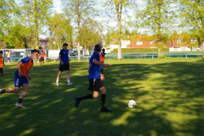Foto des Albums: 🏆 Eierköppe triumphieren – Fußball statt Tanz in den Mai!