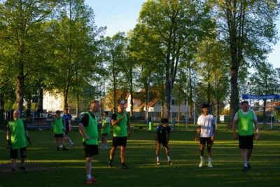 Foto des Albums: 🏆 Eierköppe triumphieren – Fußball statt Tanz in den Mai!