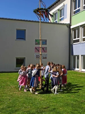 Foto des Albums: Maibaumfest